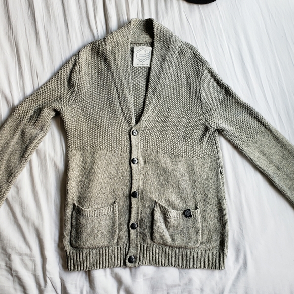 Held in Common, Knit Cardigan Sweater (Medium) - Picture 7 of 8